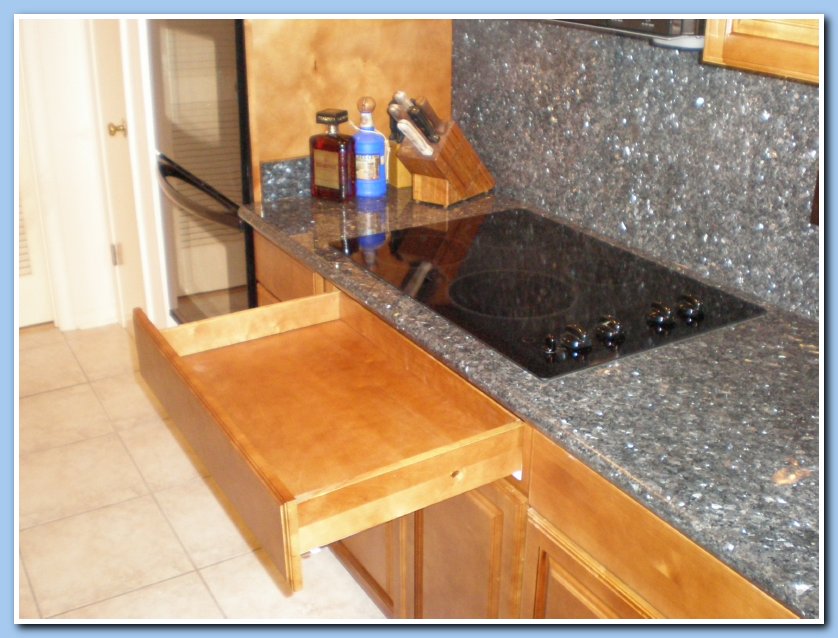 Small Kitchen Tricked Out (over by Power and Kawanee).
